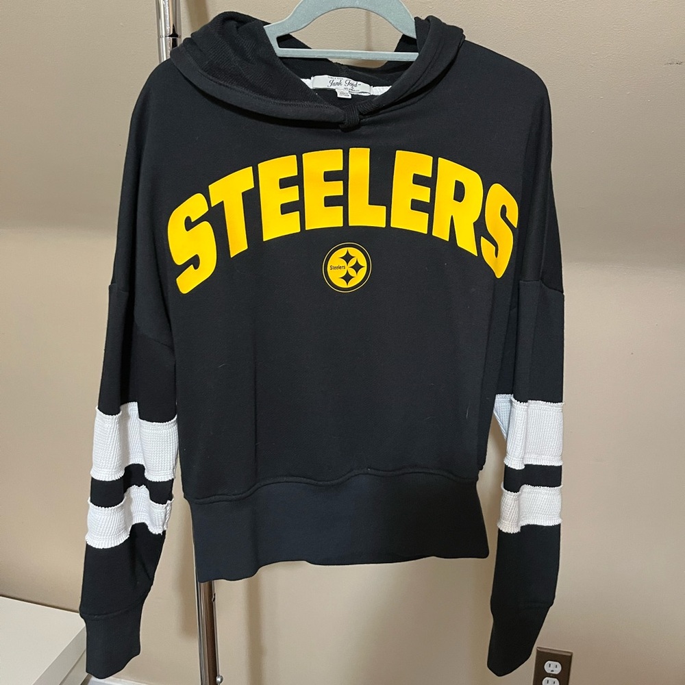 Women’s Pittsburgh Steelers pullover hoodie